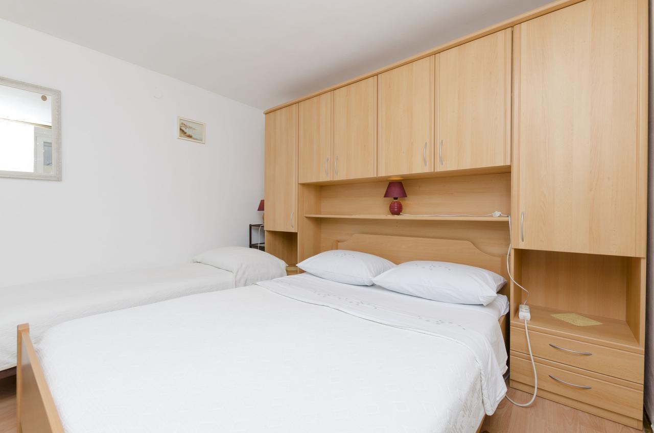 Apartments Visnja Primosten Exterior photo